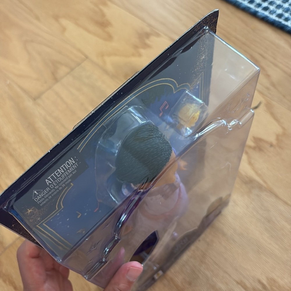 Disney Wish Movie Singing Asha Doll With Star Pet New Doll In Box - Picture 8 of 8